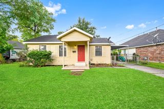 1718 Miami Road, Pasadena, TX 77502