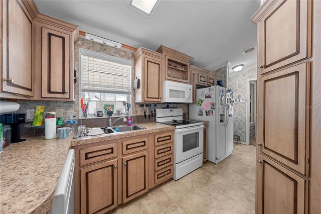 34 FAIRVIEW DRIVE N, Haines City, FL 33844