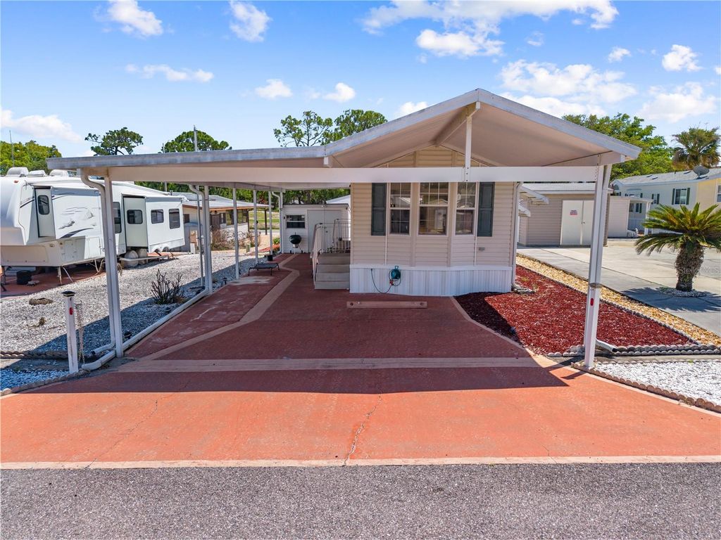 34 FAIRVIEW DRIVE N, Haines City, FL 33844
