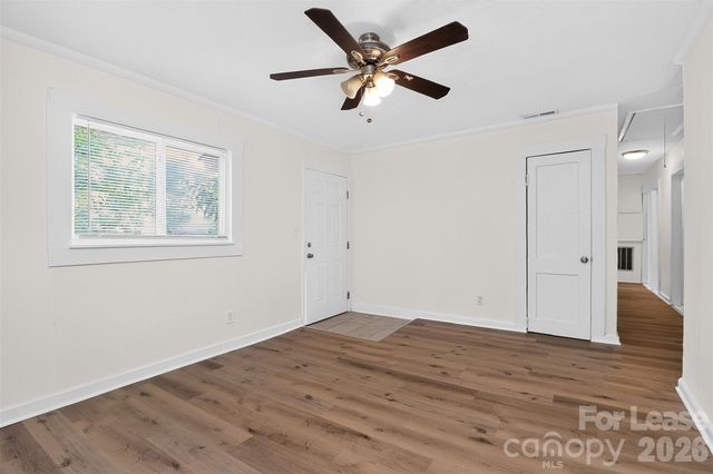 4016 Bearwood Avenue, Charlotte, NC 28205