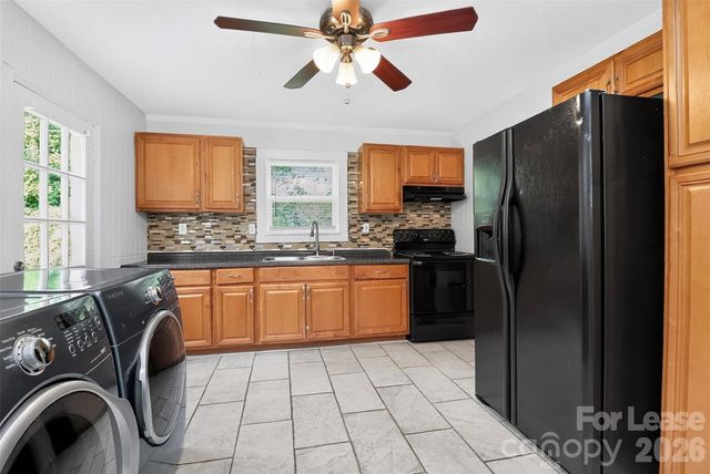 4016 Bearwood Avenue, Charlotte, NC 28205