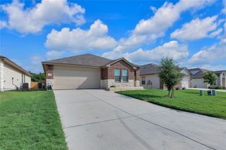 625 Taggart TRL, Jarrell, TX 76537