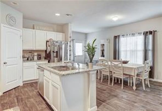205 Freedom Park Ave, Liberty Hill, TX 78642