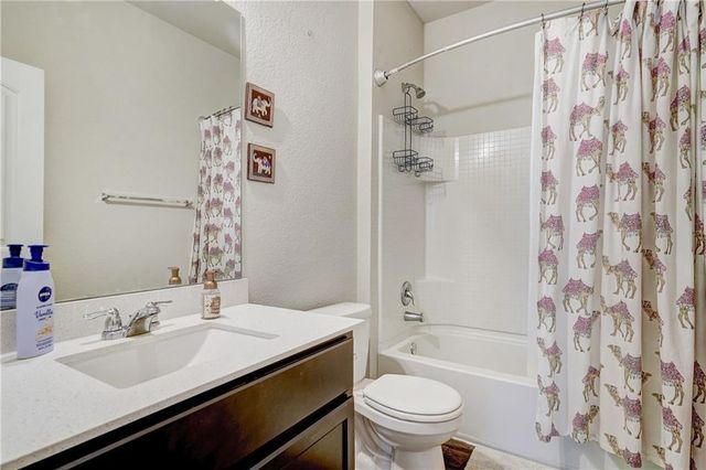 205 Freedom Park Ave, Liberty Hill, TX 78642