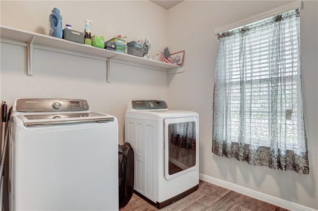 205 Freedom Park Ave, Liberty Hill, TX 78642