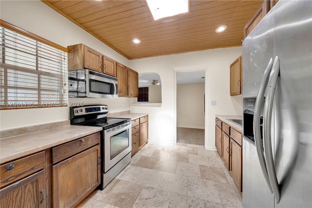 6401 SW 63rd Ct, South Miami, FL 33143