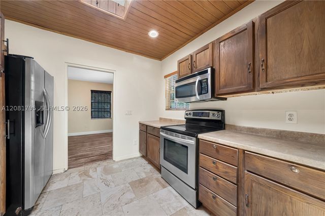 6401 SW 63rd Ct, South Miami, FL 33143