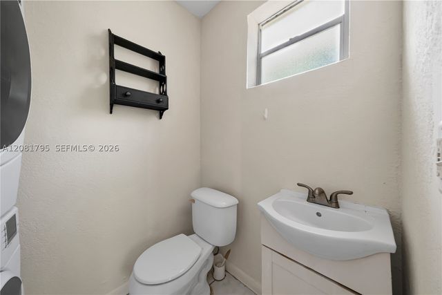 6401 SW 63rd Ct, South Miami, FL 33143