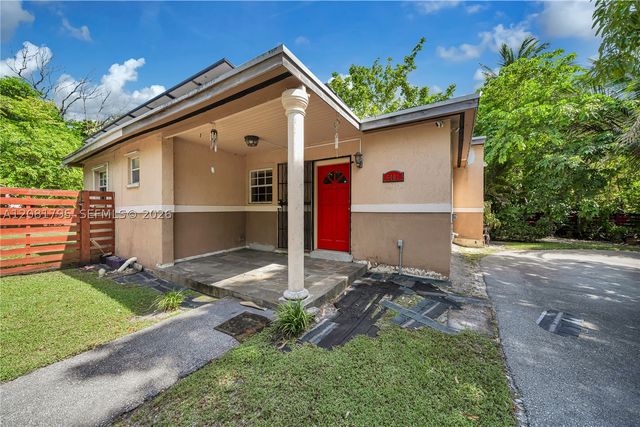 6401 SW 63rd Ct, South Miami, FL 33143