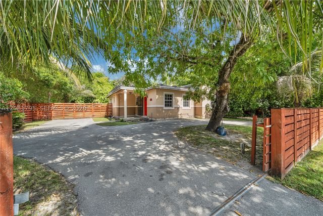 6401 SW 63rd Ct, South Miami, FL 33143