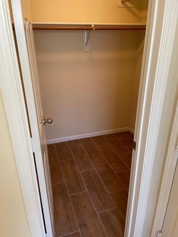9506 Carsonmont Lane, Houston, TX 77070