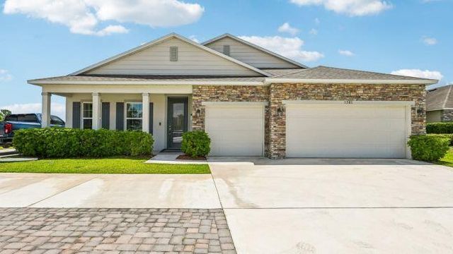 717 CAVERN Terrace, Sebastian, FL 32958