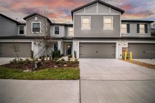 8221 CORNER PINE WAY, New Port Richey, FL 34655