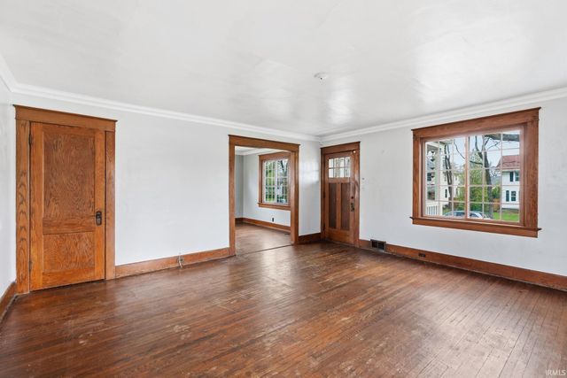 403 Englewood Court, Fort Wayne, IN 46807