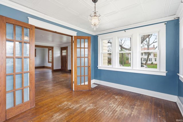 403 Englewood Court, Fort Wayne, IN 46807