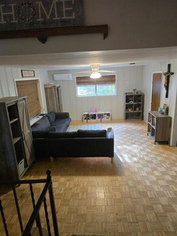 1132 Liberty Avenue, Livingston, TX 77351