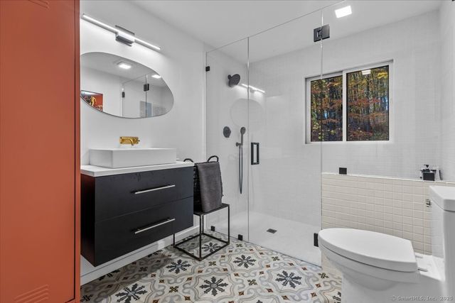 7 Owls Nest Lane, New Milford, CT 06776