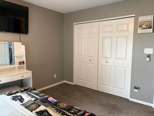 2155 W 129th Avenue, Crown Point, IN 46307