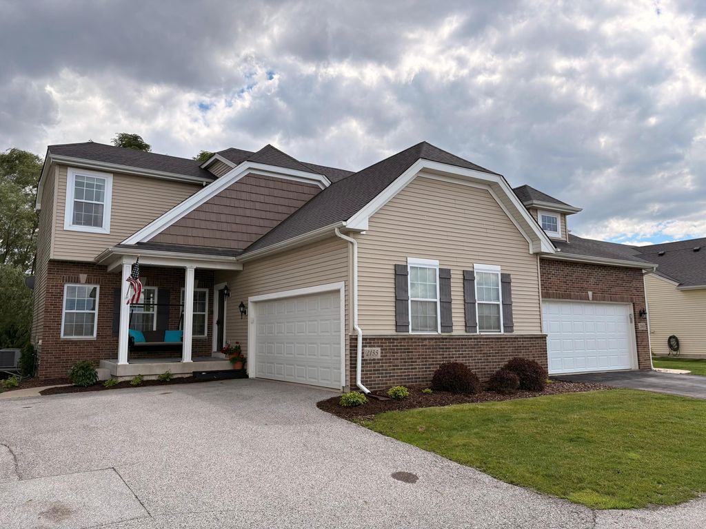 2155 W 129th Avenue, Crown Point, IN 46307