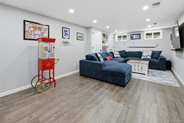 53 Rensselaer Drive, Commack, NY 11725