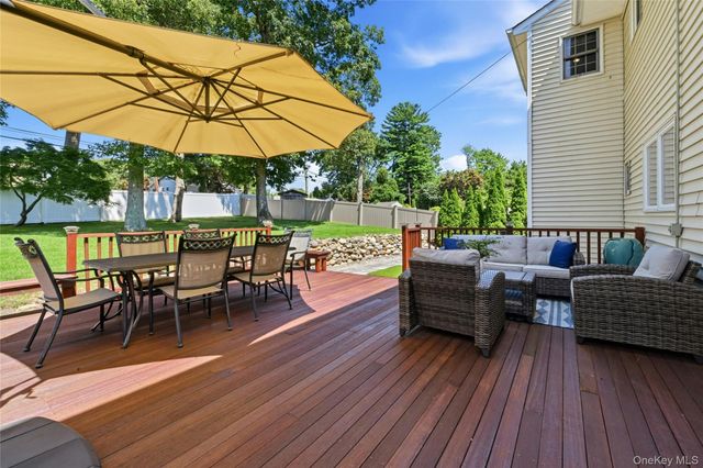 53 Rensselaer Drive, Commack, NY 11725