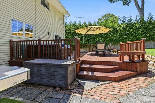 53 Rensselaer Drive, Commack, NY 11725