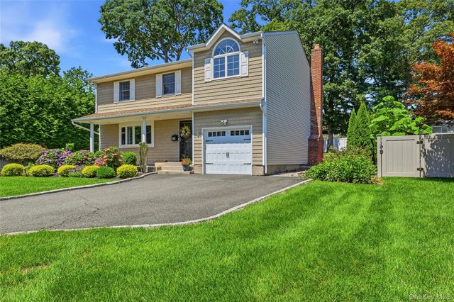 53 Rensselaer Drive, Commack, NY 11725