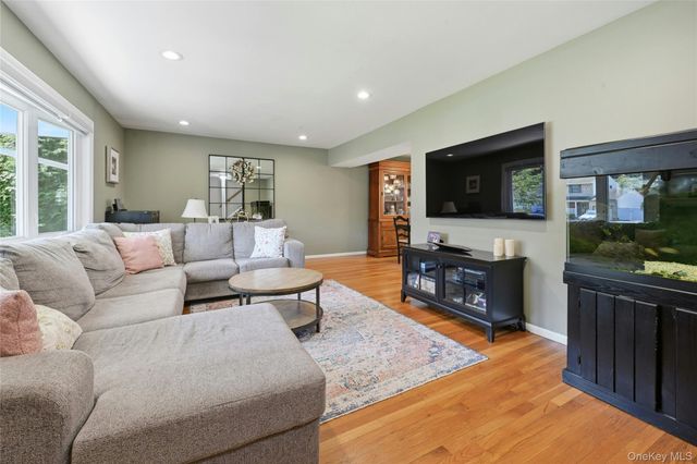 53 Rensselaer Drive, Commack, NY 11725