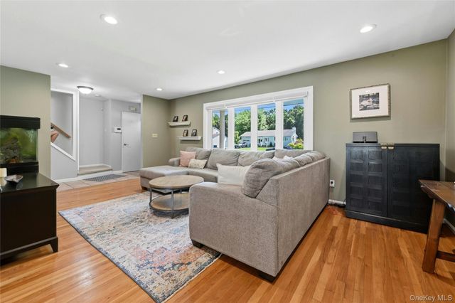 53 Rensselaer Drive, Commack, NY 11725