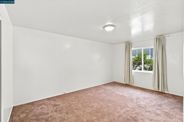 18490 Carlwyn Dr, Castro Valley, CA 94546