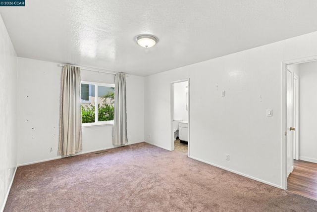 18490 Carlwyn Dr, Castro Valley, CA 94546