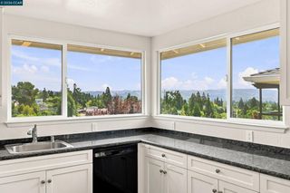 18490 Carlwyn Dr, Castro Valley, CA 94546