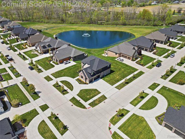 11963 Forest Brook Drive, Washington Township, MI 48094