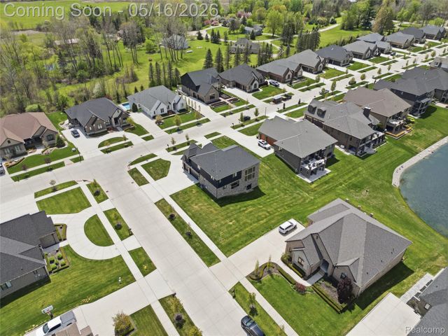 11963 Forest Brook Drive, Washington Township, MI 48094