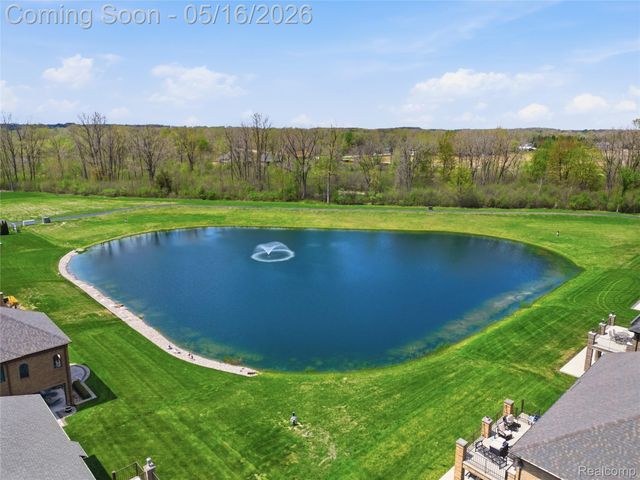 11963 Forest Brook Drive, Washington Township, MI 48094