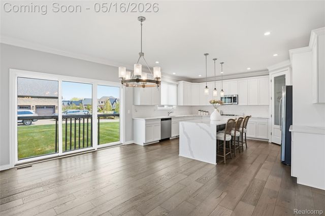11963 Forest Brook Drive, Washington Township, MI 48094