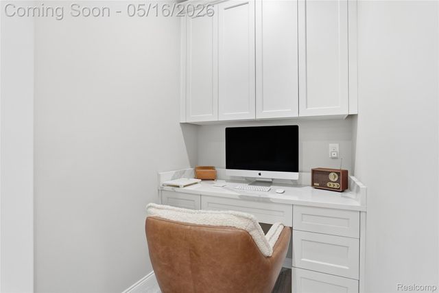11963 Forest Brook Drive, Washington Township, MI 48094