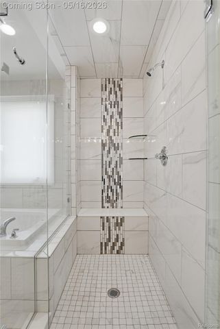 11963 Forest Brook Drive, Washington Township, MI 48094
