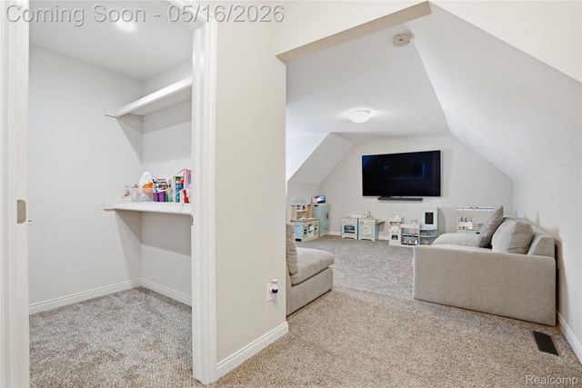 11963 Forest Brook Drive, Washington Township, MI 48094