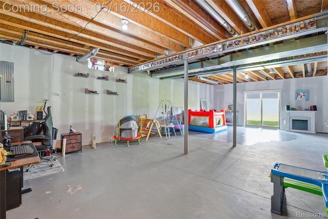 11963 Forest Brook Drive, Washington Township, MI 48094