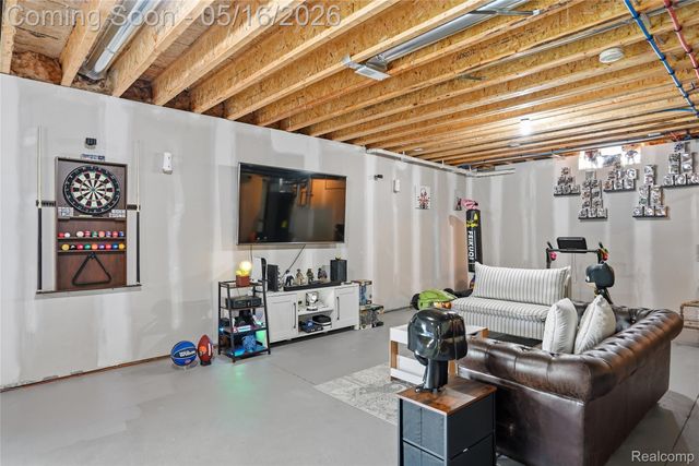 11963 Forest Brook Drive, Washington Township, MI 48094