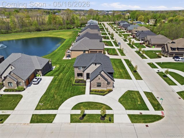 11963 Forest Brook Drive, Washington Township, MI 48094