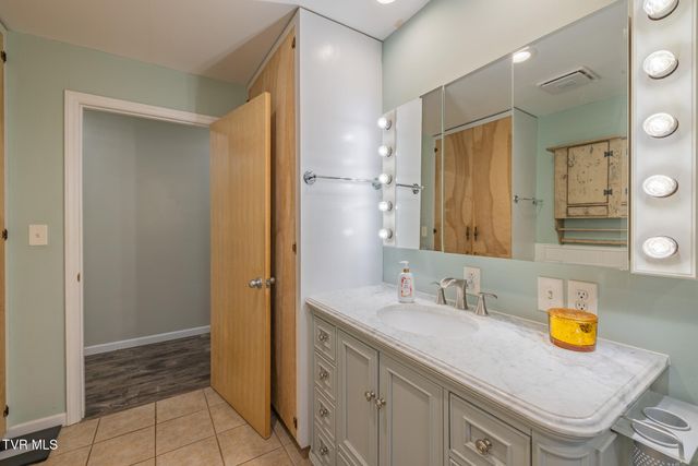 184 & 202 Sandidge Hollow Road, Surgoinsville, TN 37873