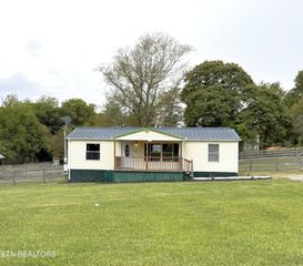 150 N Trigonia Rd, Greenback, TN 37742
