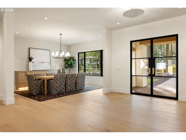 3525 LAKE GROVE Ave, Lake Oswego, OR 97035