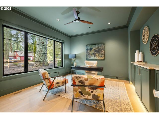 3525 LAKE GROVE Ave, Lake Oswego, OR 97035