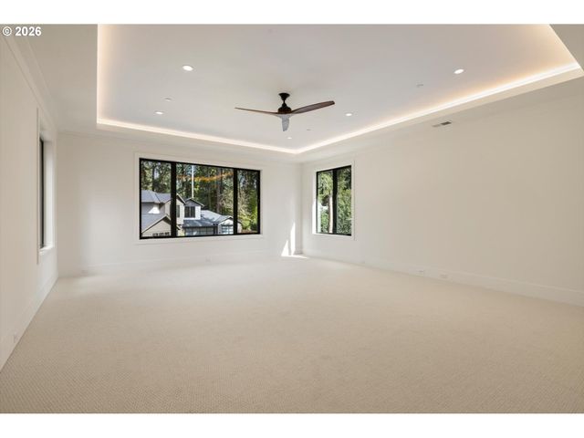 3525 LAKE GROVE Ave, Lake Oswego, OR 97035