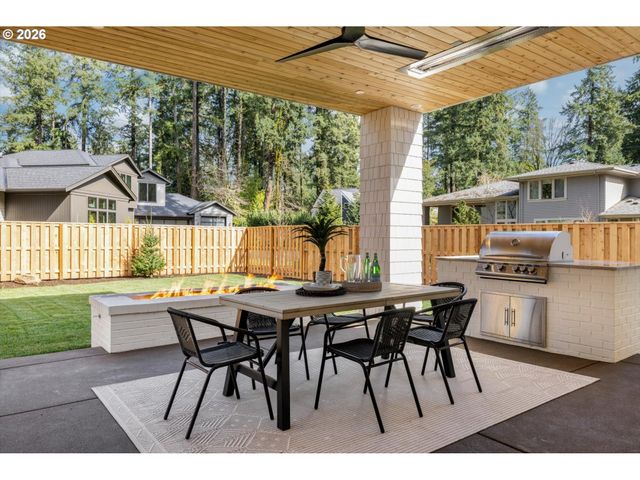 3525 LAKE GROVE Ave, Lake Oswego, OR 97035