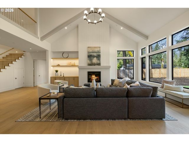 3525 LAKE GROVE Ave, Lake Oswego, OR 97035