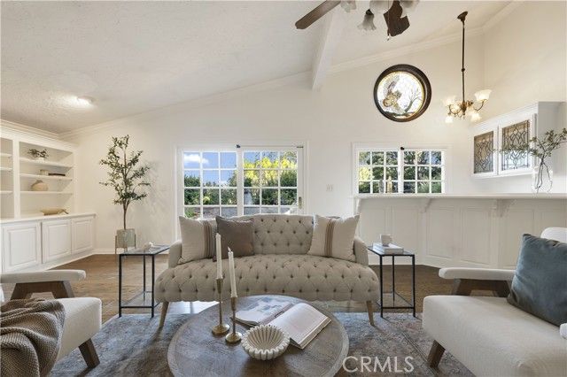 12670 Byron Avenue, Granada Hills (los Angeles), CA 91344